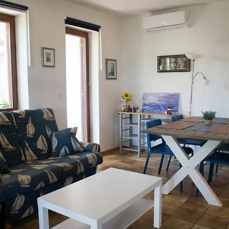Apartma Marin