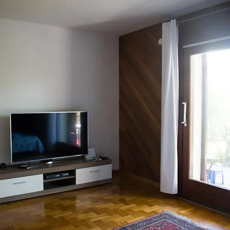 Daire Apartma Marin *