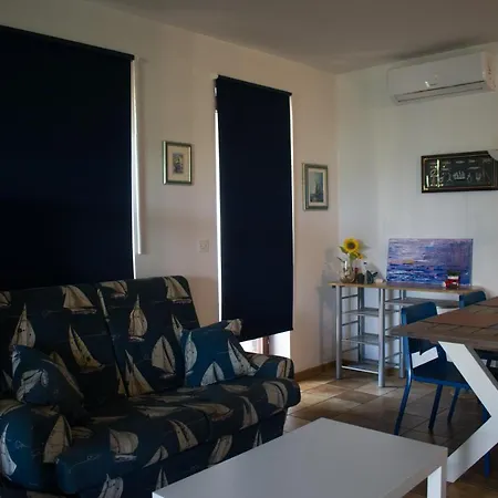 Apartma Marin